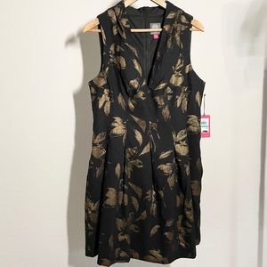 NWT Vince Camuto metallic floral holiday party dress